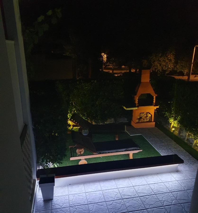 Apartment Tinateo, Gajac Novalja Exterior photo